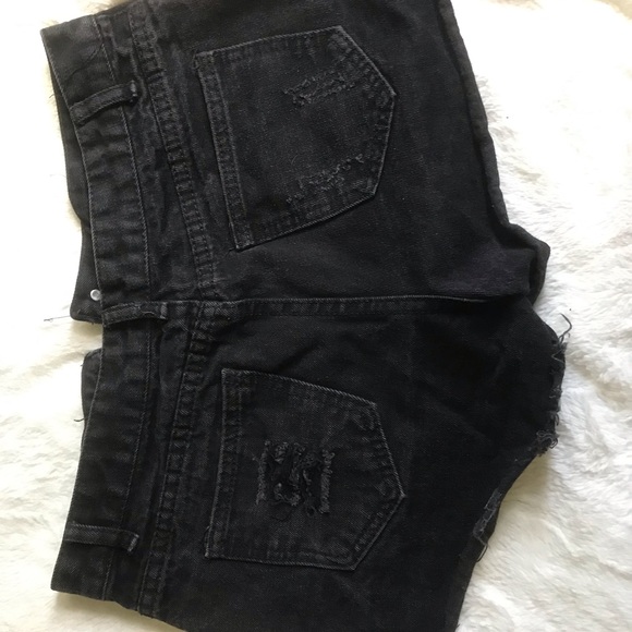 Button-Fly shorts - Picture 3 of 3